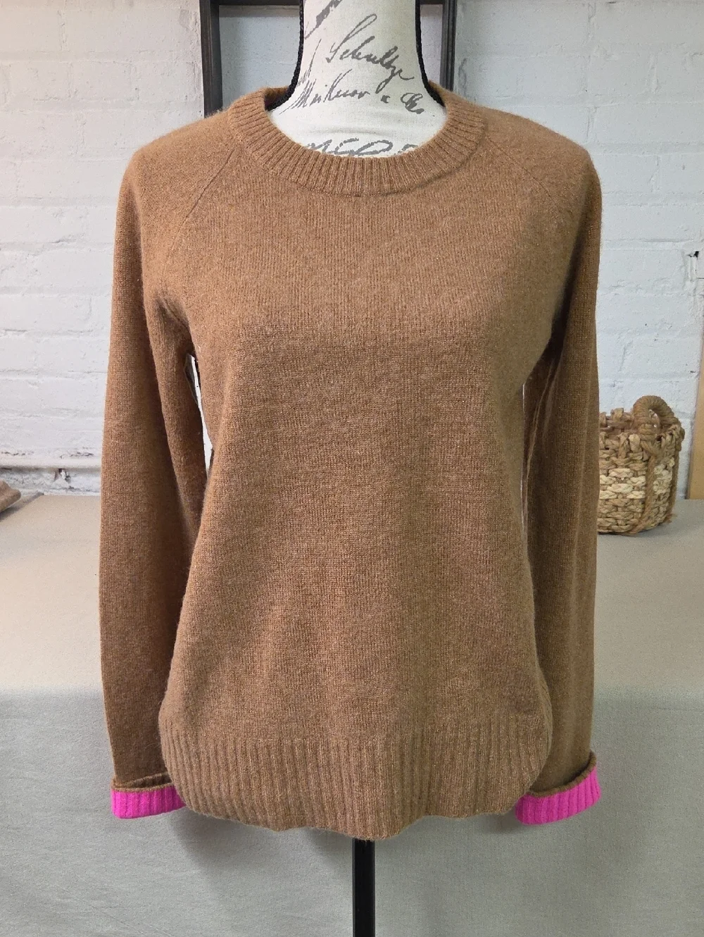 Lilly Pulitzer Charlisa Cashmere Brown Sweater with Pink Cuffs Medium - Picture 1 of 9